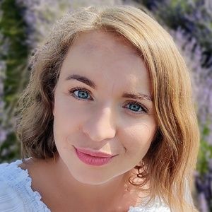 Meet your Posher, Monika